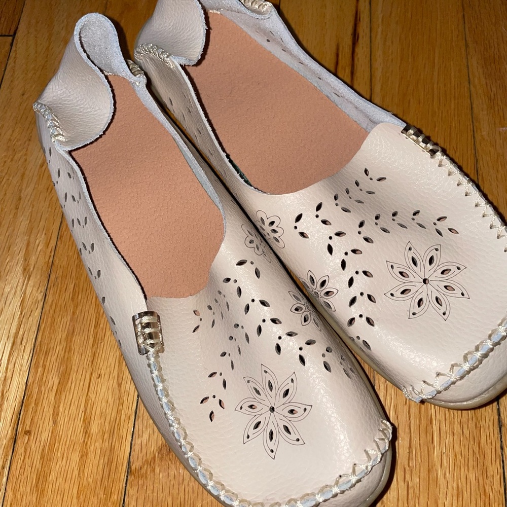Cream women’s flats